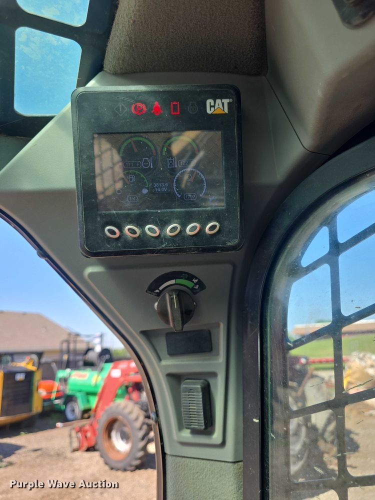 image for item DO7934 2016 Caterpillar 289D tracked skid steer loader