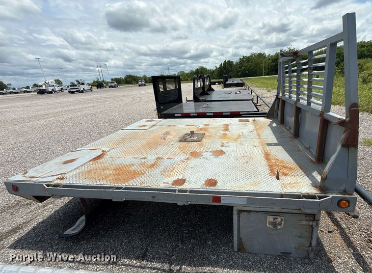 image for item DS3742 Flatbed