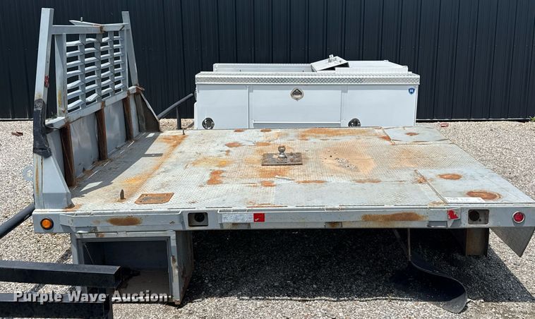 image for item DS3742 Flatbed