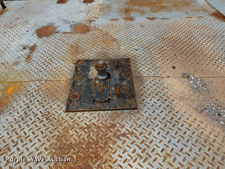 image for item DS3742 Flatbed