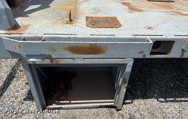image for item DS3742 Flatbed