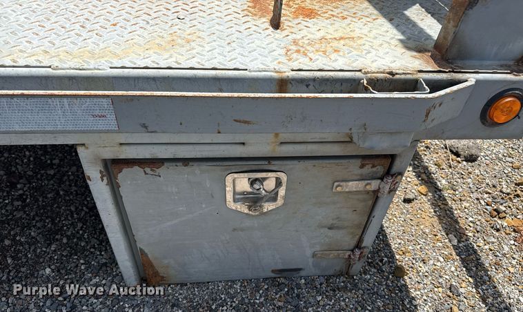 image for item DS3742 Flatbed