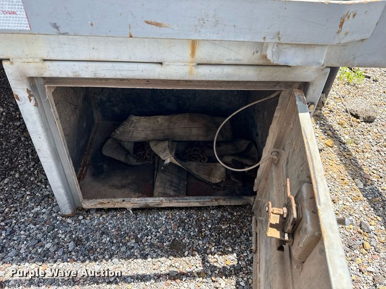 image for item DS3742 Flatbed