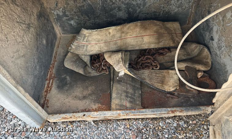 image for item DS3742 Flatbed