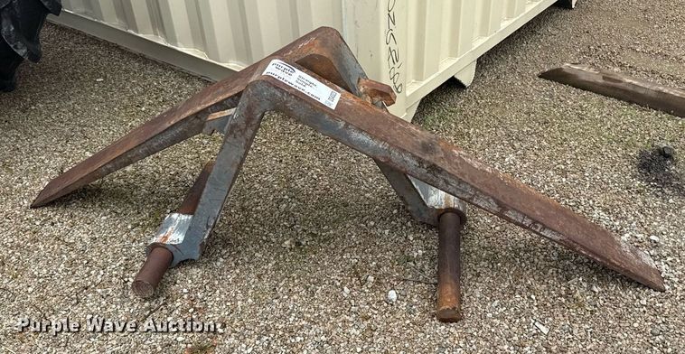 image for item DS4323 48