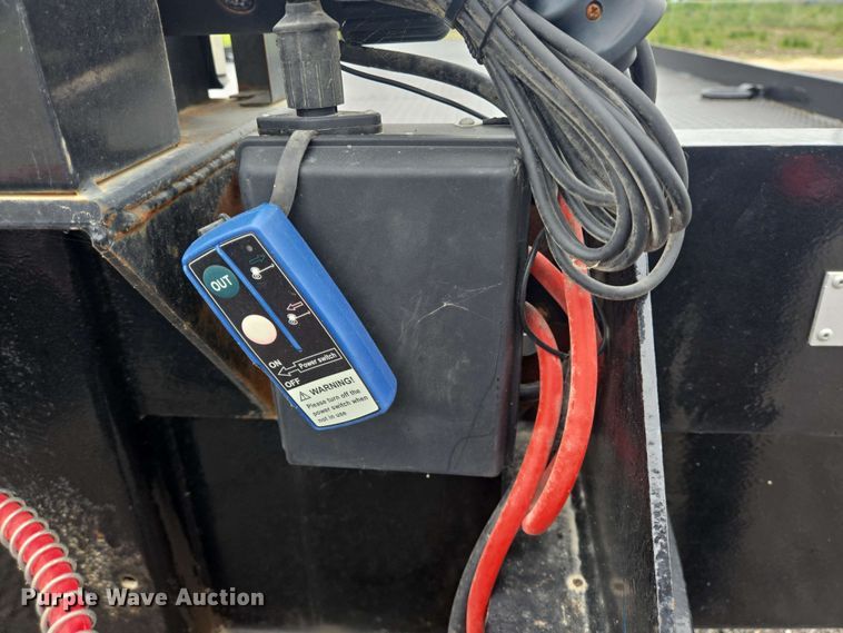 image for item DT4859 2009 Interstate equipment trailer