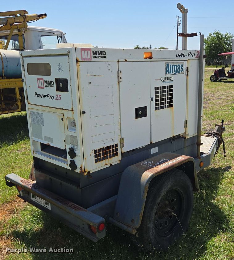 image for item DT4877 2013 Airman SDG25S generator