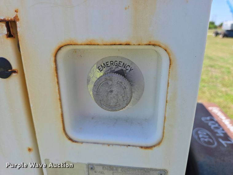 image for item DT4877 2013 Airman SDG25S generator