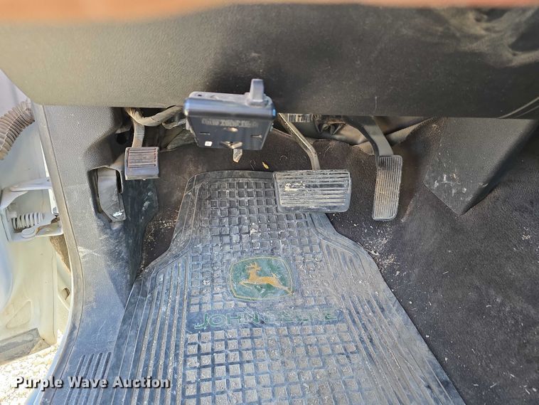 image for item DT6868 2011 Chevrolet Silverado 1500 Ext. Cab pickup truck