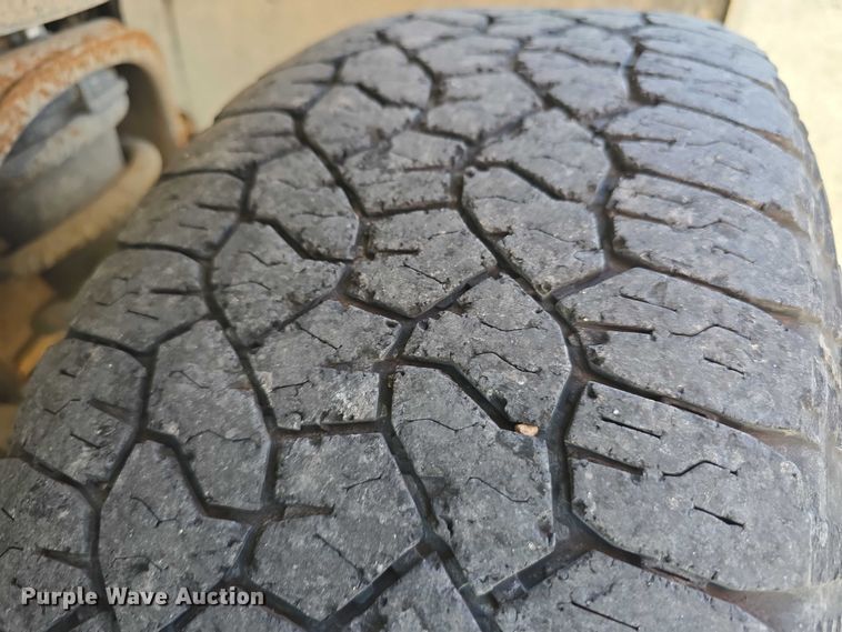 image for item DT6868 2011 Chevrolet Silverado 1500 Ext. Cab pickup truck