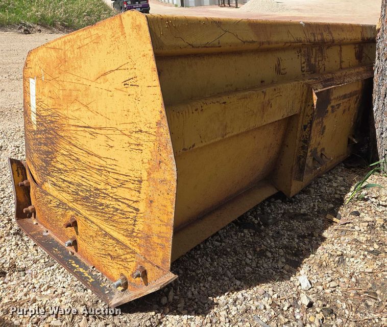 image for item DT7183 Skid steer snow pusher