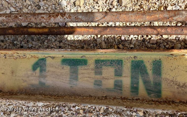 image for item DT7188 Shop crane