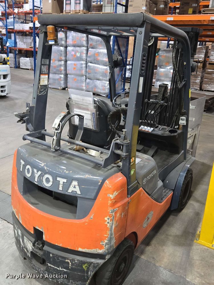 image for item DU7756 Toyota 8FGU18 forklift