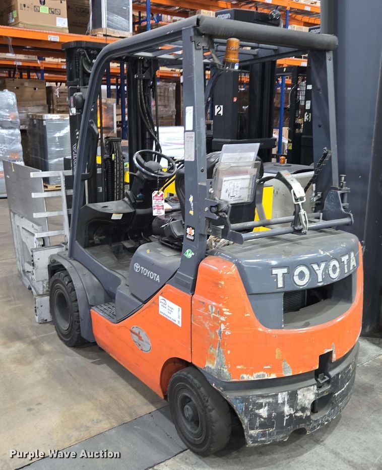 image for item DU7756 Toyota 8FGU18 forklift