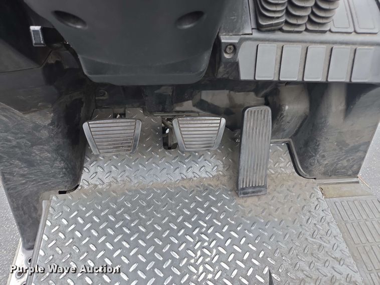 image for item DU7759 Nissan CS40 forklift