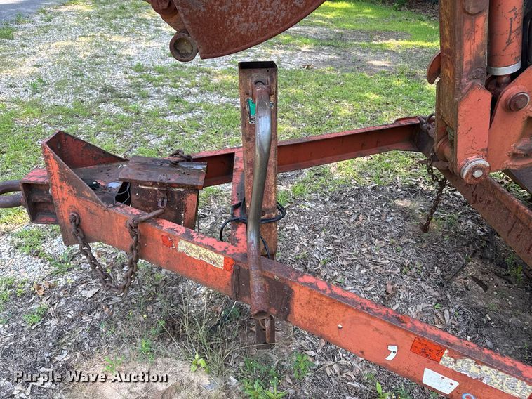 image for item DU7765 1985 Ditch Witch 3210 trencher