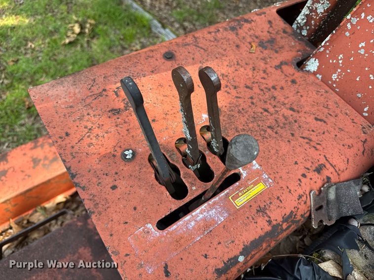 image for item DU7765 1985 Ditch Witch 3210 trencher