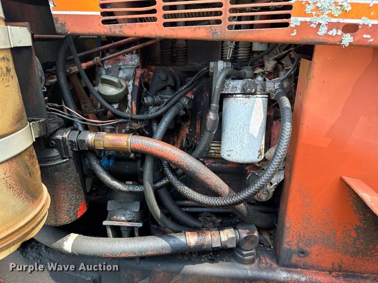 image for item DU7765 1985 Ditch Witch 3210 trencher