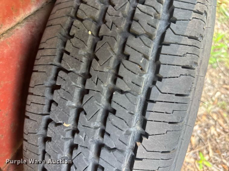 image for item DU7765 1985 Ditch Witch 3210 trencher