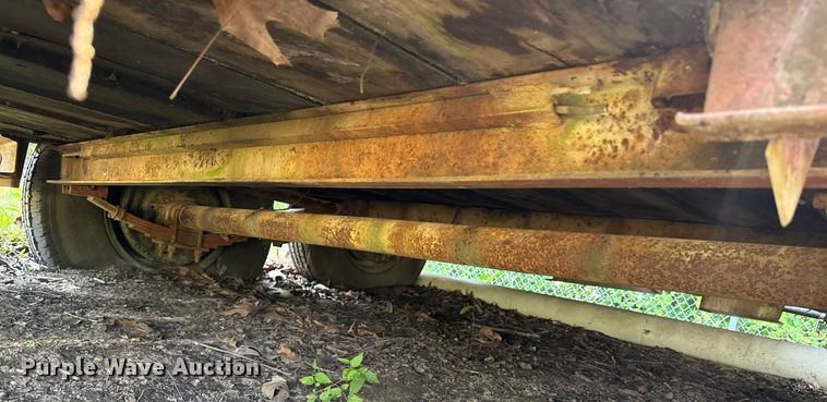 image for item DU7765 1985 Ditch Witch 3210 trencher