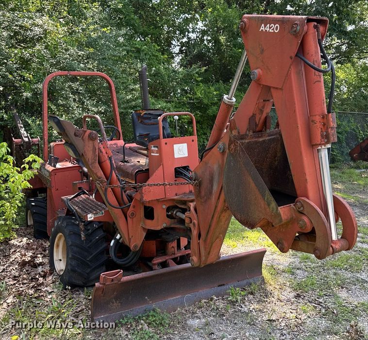 image for item DU7766 1990 Ditch Witch 4010 trencher