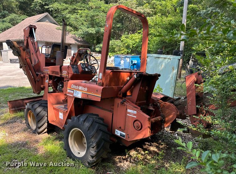 image for item DU7766 1990 Ditch Witch 4010 trencher