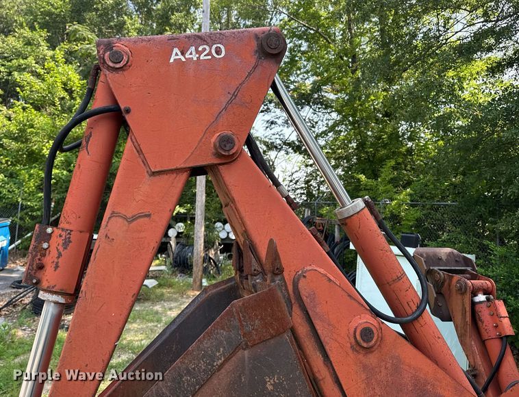 image for item DU7766 1990 Ditch Witch 4010 trencher