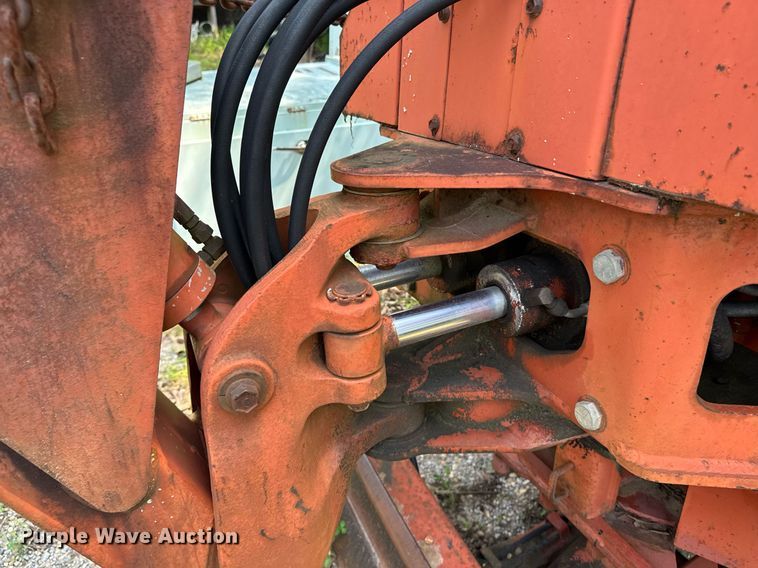 image for item DU7766 1990 Ditch Witch 4010 trencher