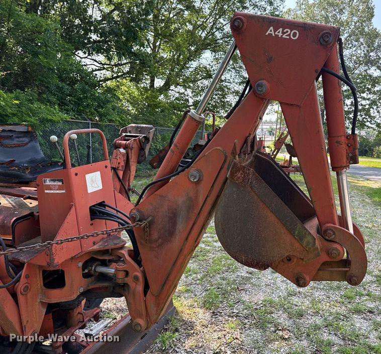 image for item DU7766 1990 Ditch Witch 4010 trencher