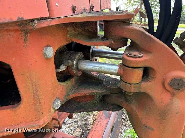image for item DU7766 1990 Ditch Witch 4010 trencher