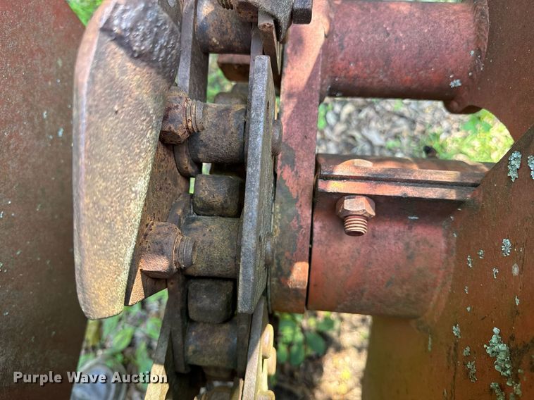 image for item DU7766 1990 Ditch Witch 4010 trencher