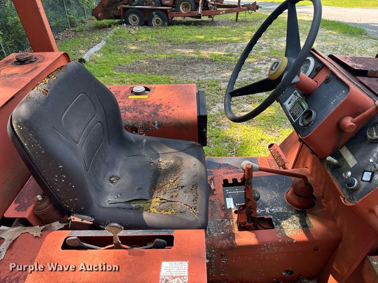 image for item DU7766 1990 Ditch Witch 4010 trencher