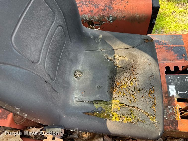 image for item DU7766 1990 Ditch Witch 4010 trencher