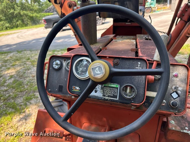 image for item DU7766 1990 Ditch Witch 4010 trencher