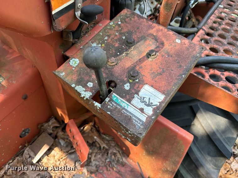 image for item DU7766 1990 Ditch Witch 4010 trencher