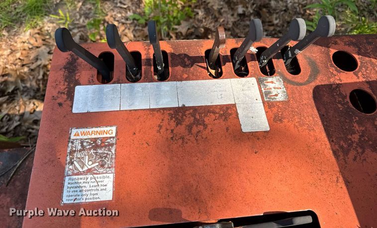 image for item DU7766 1990 Ditch Witch 4010 trencher