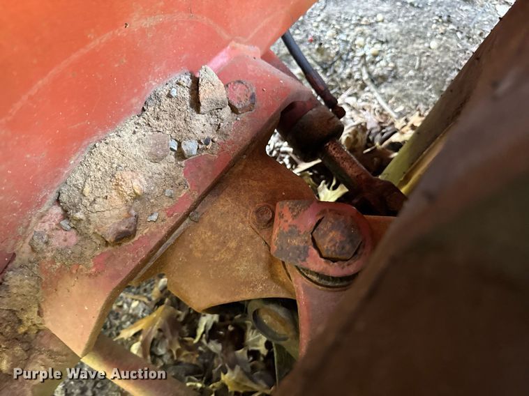 image for item DU7766 1990 Ditch Witch 4010 trencher