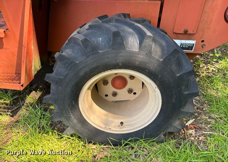 image for item DU7766 1990 Ditch Witch 4010 trencher