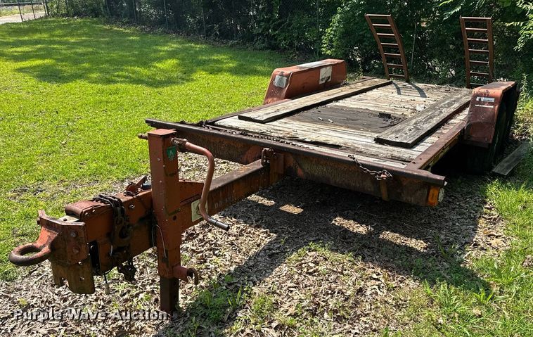 image for item DU7766 1990 Ditch Witch 4010 trencher