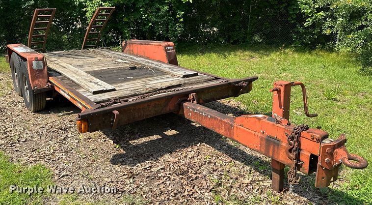 image for item DU7766 1990 Ditch Witch 4010 trencher