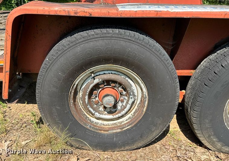 image for item DU7766 1990 Ditch Witch 4010 trencher