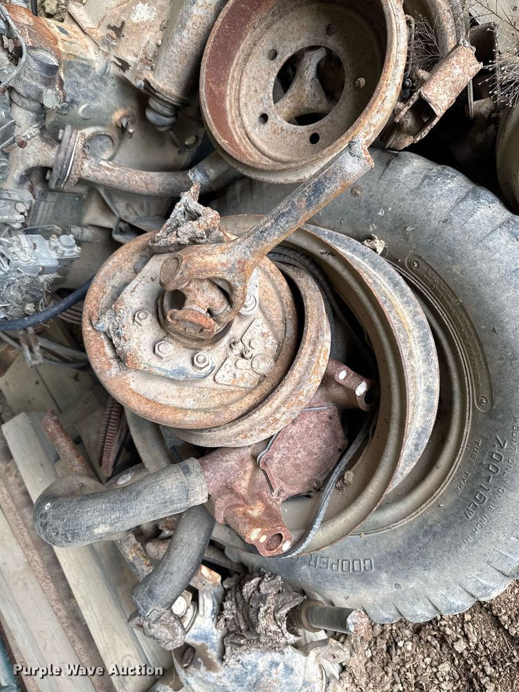 image for item DU9044 Jeep M151 parts