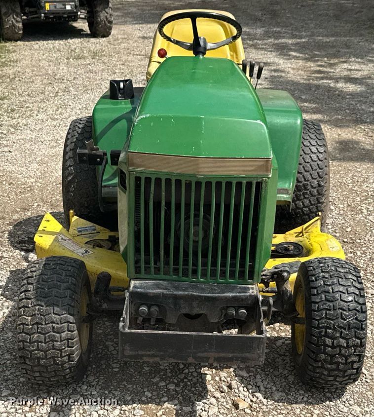 image for item DU9047 1987 John Deere 420 lawn mower