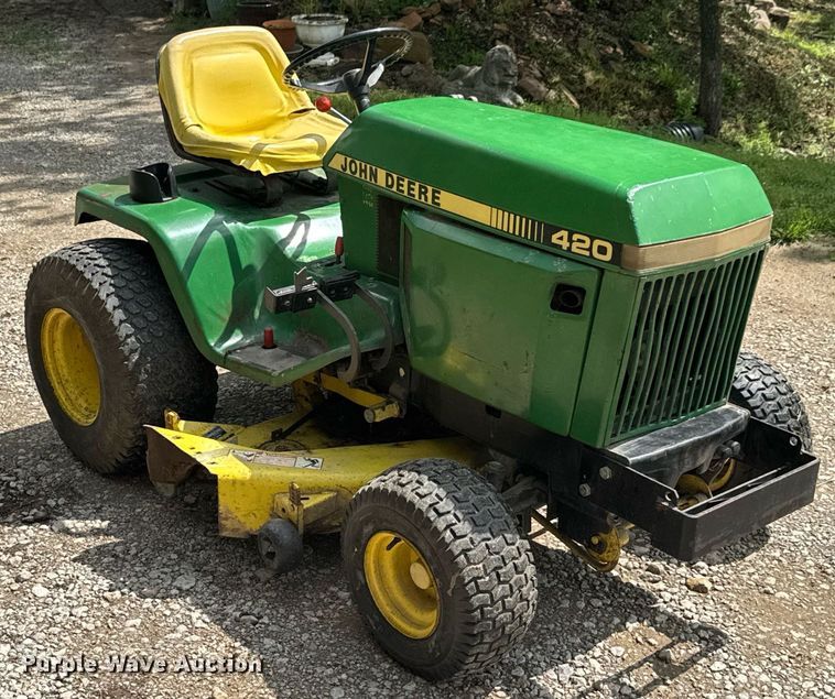 image for item DU9047 1987 John Deere 420 lawn mower