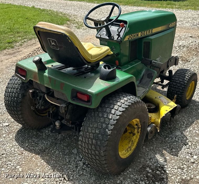 image for item DU9047 1987 John Deere 420 lawn mower