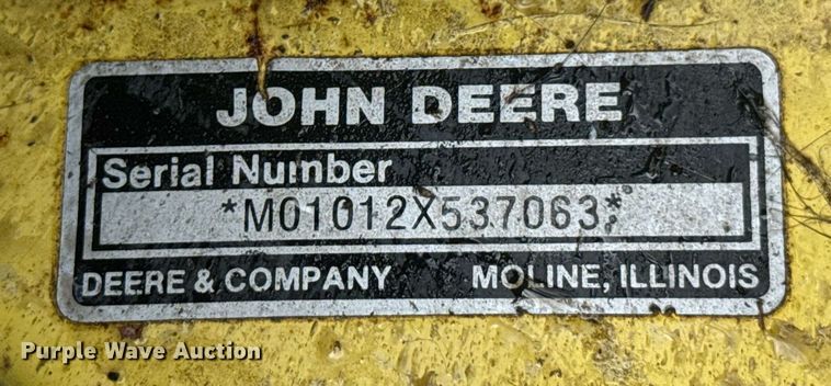 image for item DU9047 1987 John Deere 420 lawn mower