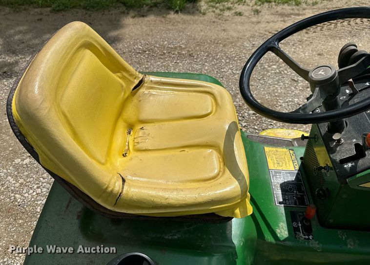 image for item DU9047 1987 John Deere 420 lawn mower