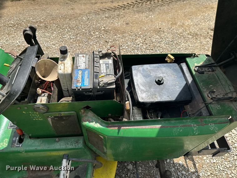 image for item DU9047 1987 John Deere 420 lawn mower