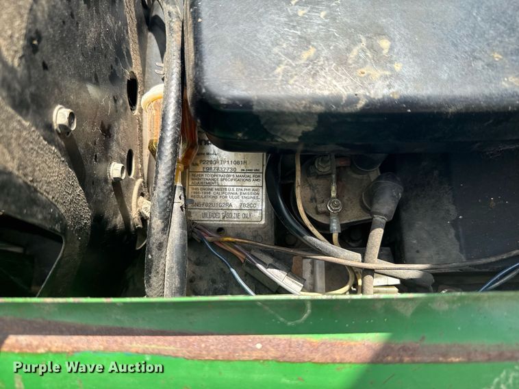 image for item DU9047 1987 John Deere 420 lawn mower