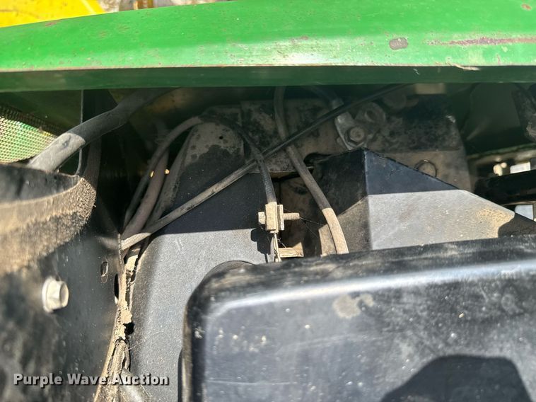 image for item DU9047 1987 John Deere 420 lawn mower